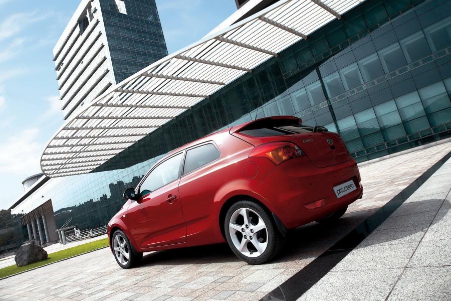  Kia pro_cee&rsquo;d 2008 года  (фото 135 из 182)
